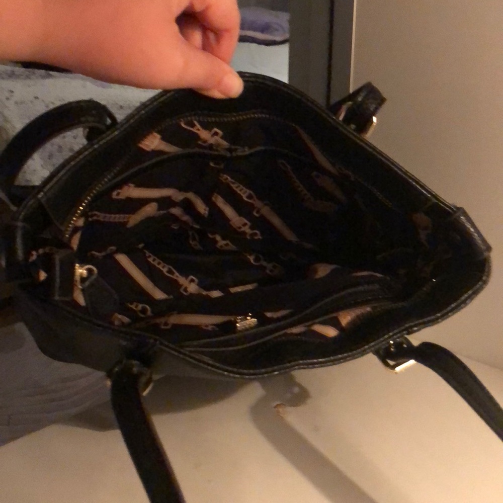 Authentic brand new never worn Annklein handbag - Picture 3 of 4